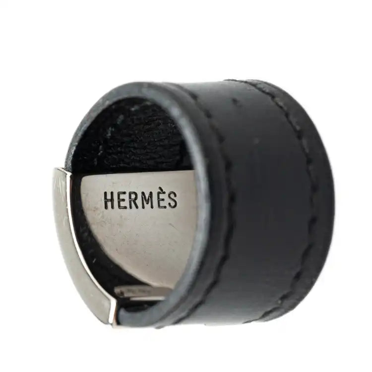 Hermès Leather and Palladium Plated Lurie Ring Previous product Leather and Palladium Plate... Next product Leather and Wood Whistle Pe...
