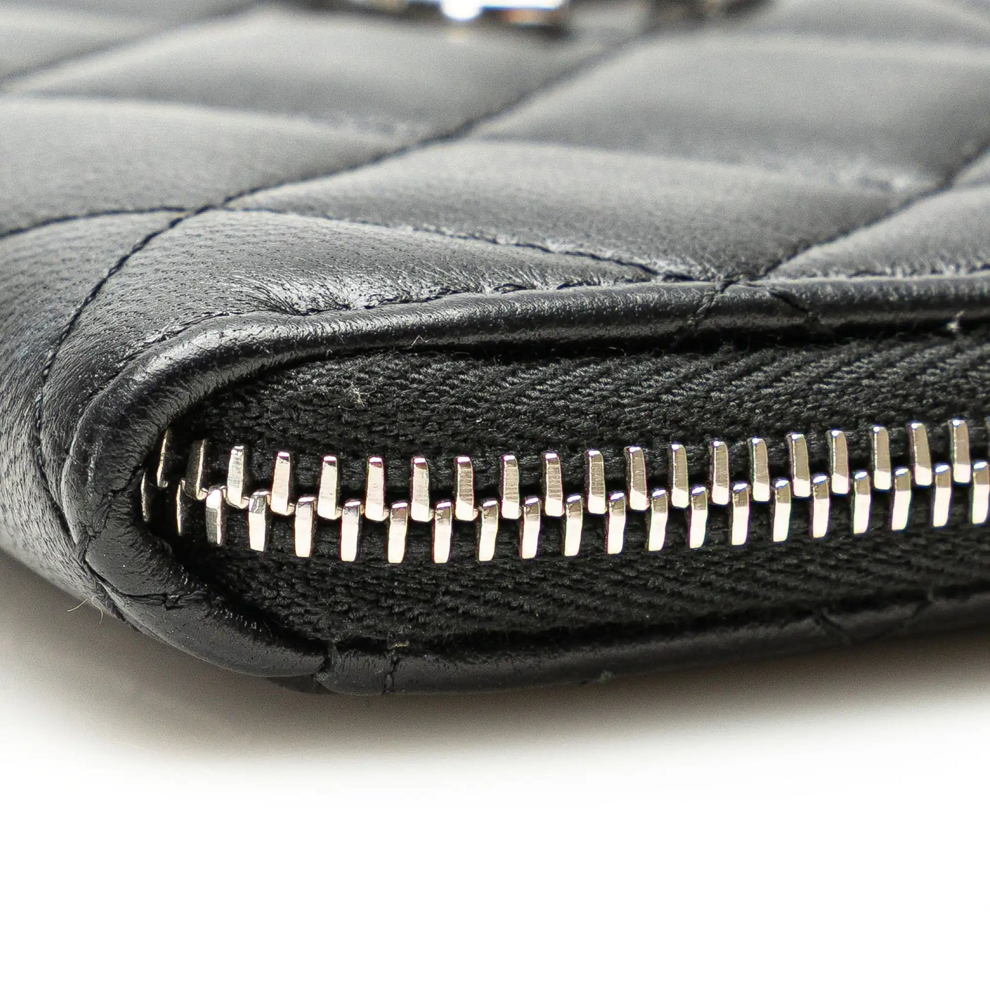Chanel CC Quilted Lambskin Coin and Card Case