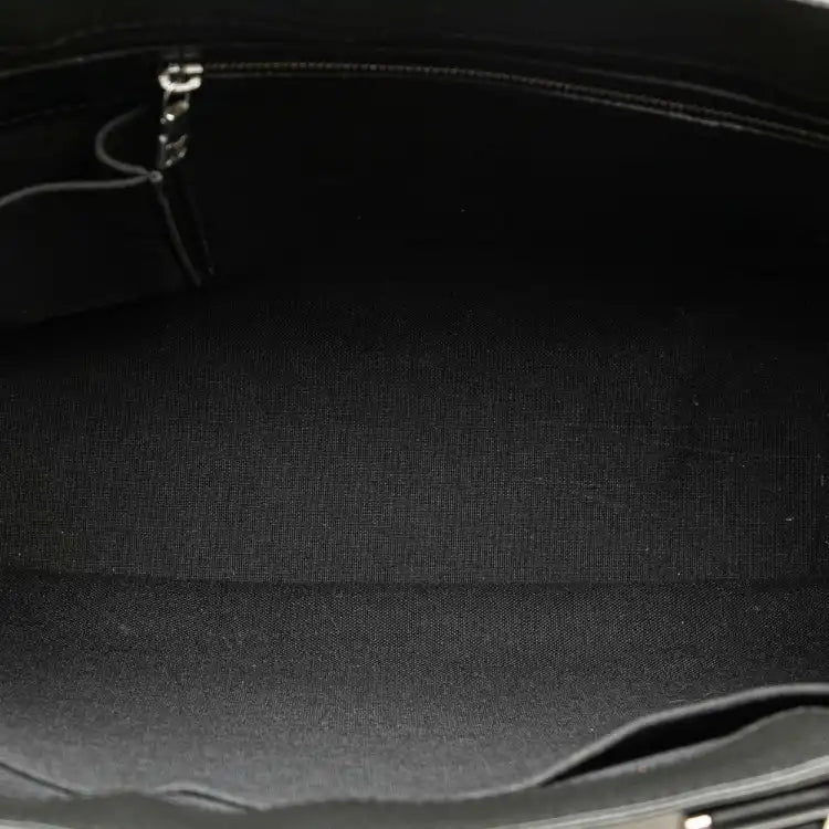 Louis Vuitton Taiga Kasbek PM