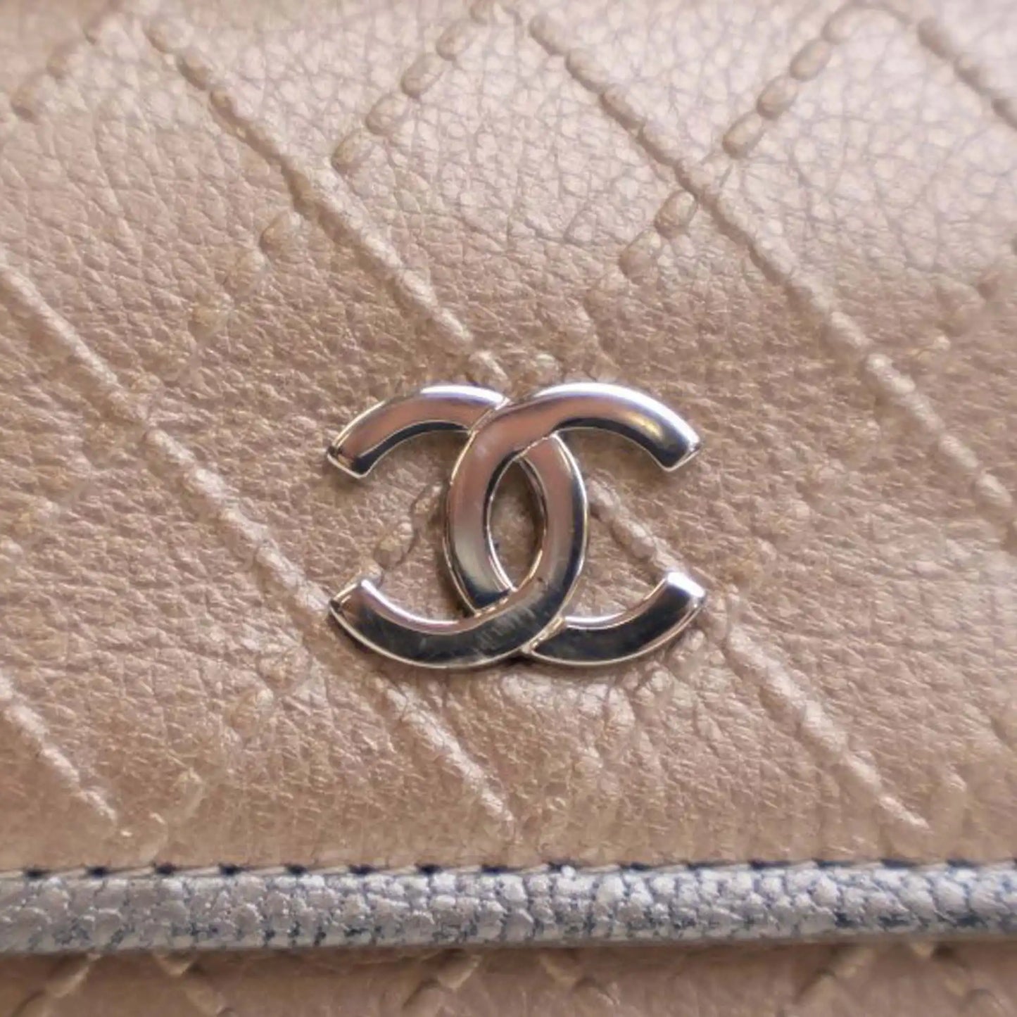 Chanel Metallic Calfskin Diamond Stitch Card Holder