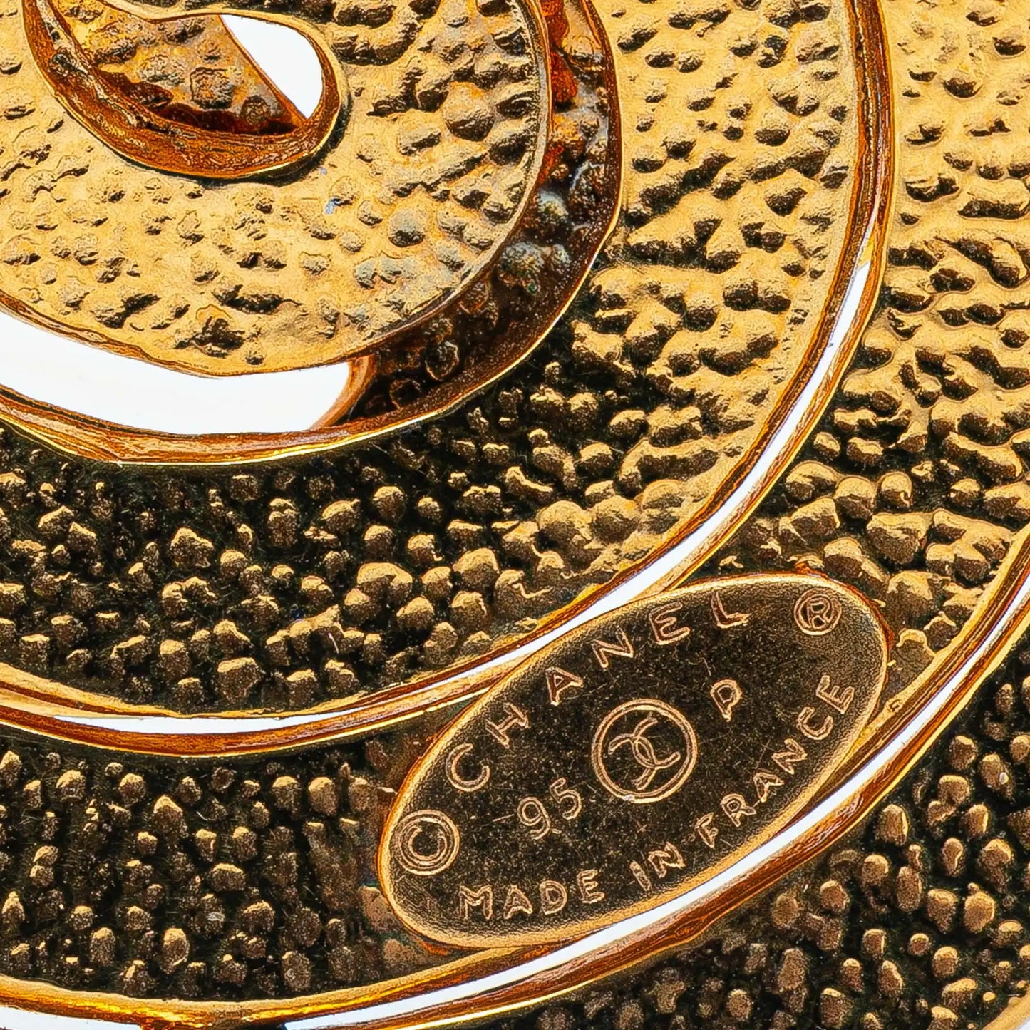 CC Gold Plated Swirl Round Brooch