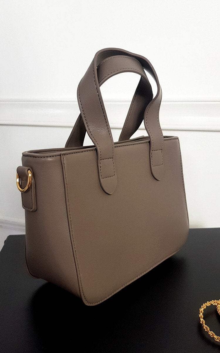 She Wears Glory™ Bag with Extreme Chain Detail