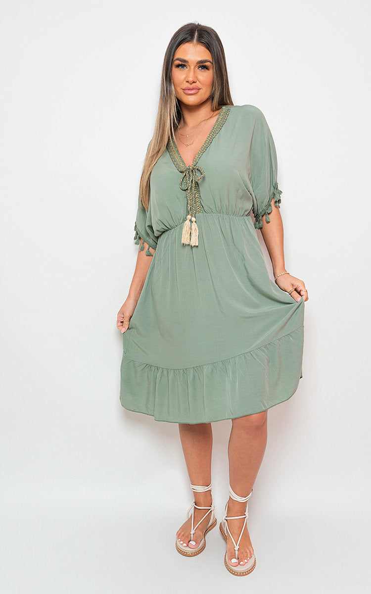 She Wears Glory™ V-Neck Short Sleeve Midi Dress with Tassel Detail
