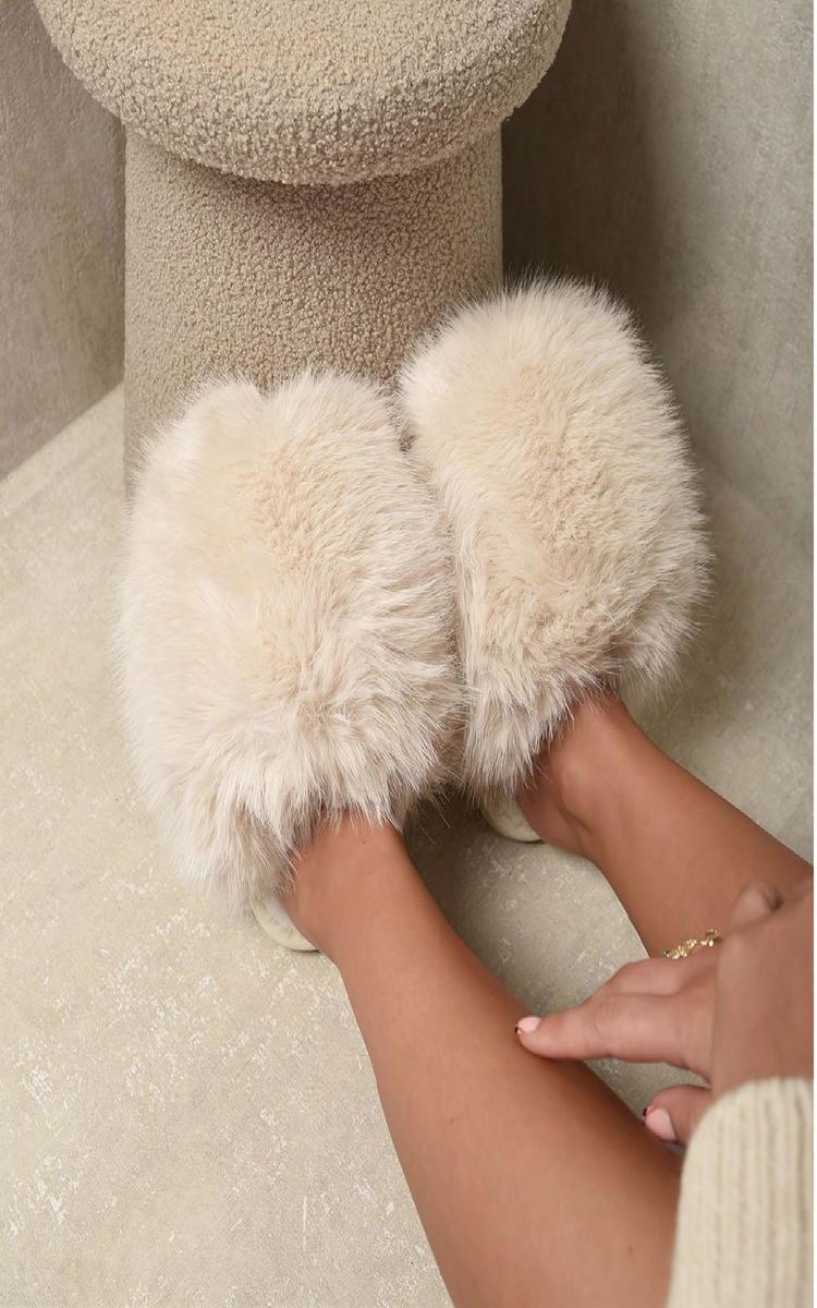 Fluffy Faux Fur Slippers - She Wears Glory Beverly Hills