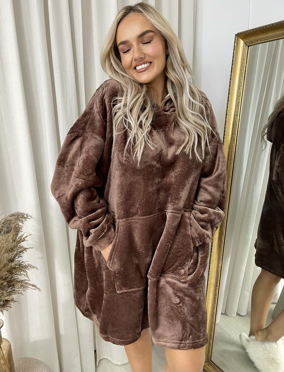 Oversized Fluffy Winter Blanket Hoodie - She Wears Glory Beverly Hills