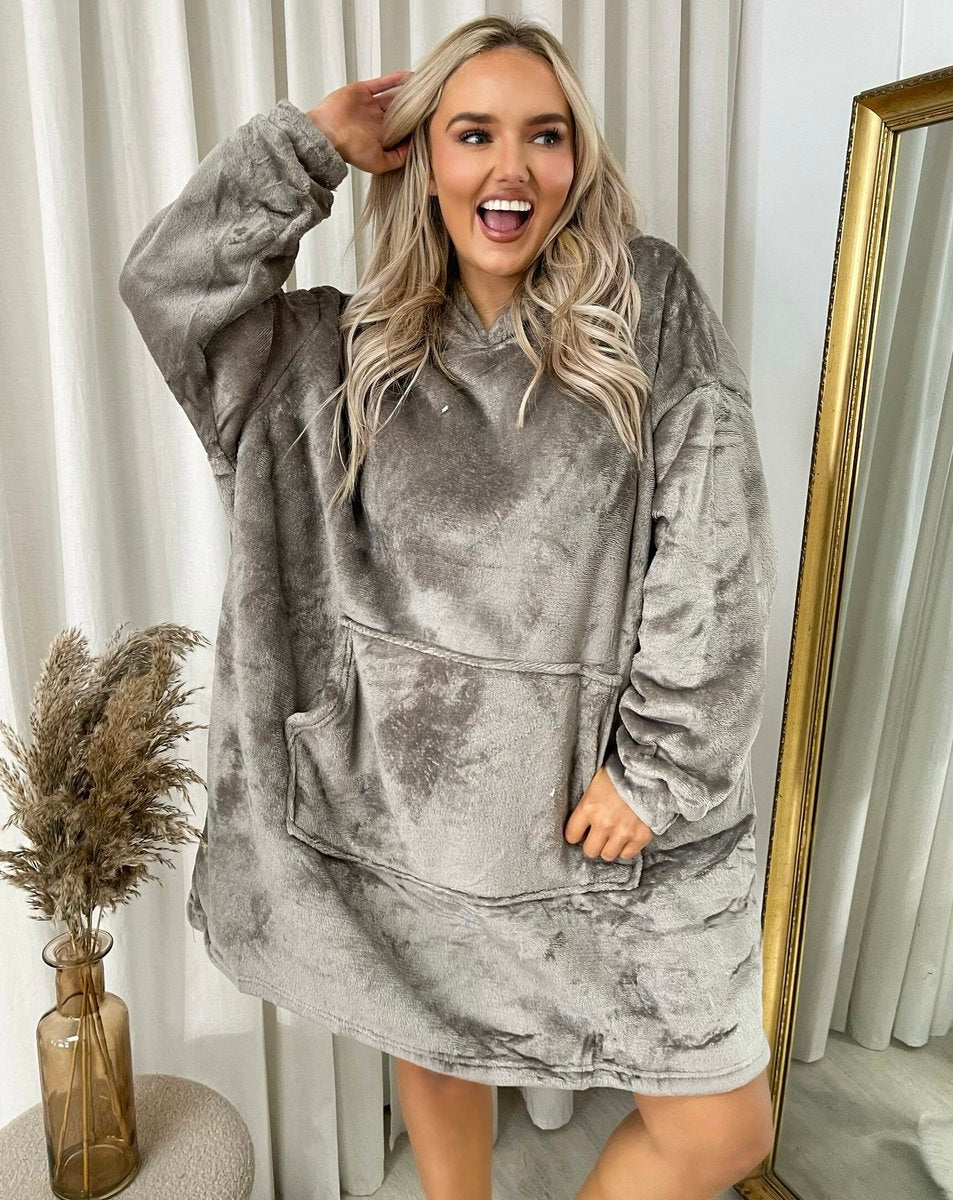 Oversized Fluffy Winter Blanket Hoodie - She Wears Glory Beverly Hills