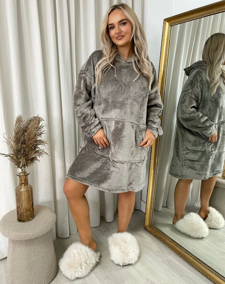 Oversized Fluffy Winter Blanket Hoodie - She Wears Glory Beverly Hills