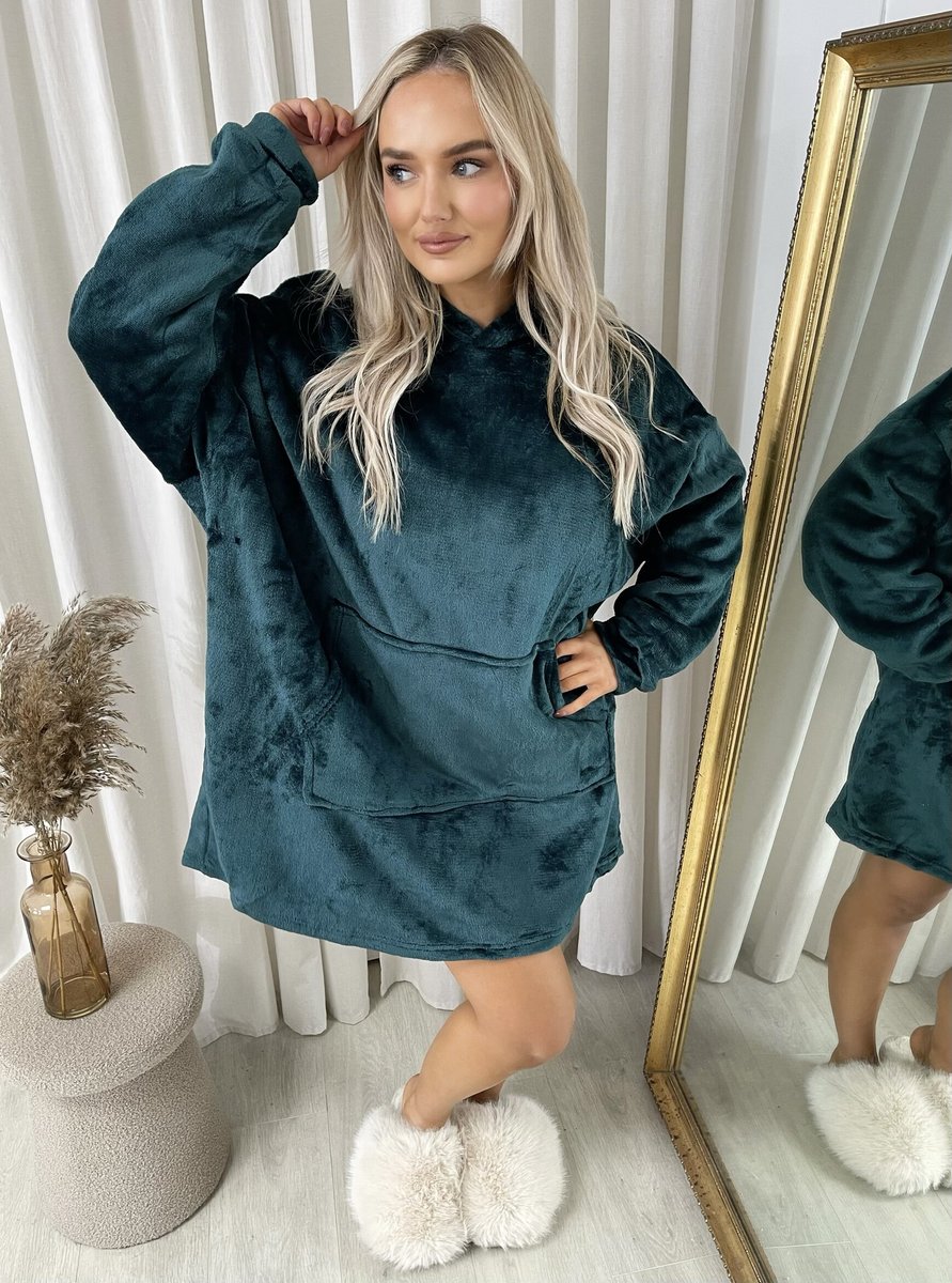She Wears Glory™ Oversized Fluffy Winter Blanket Hoodie