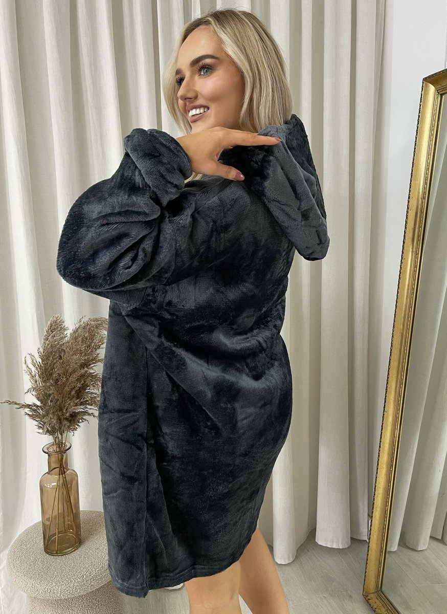 She Wears Glory™ Oversized Fluffy Winter Blanket Hoodie