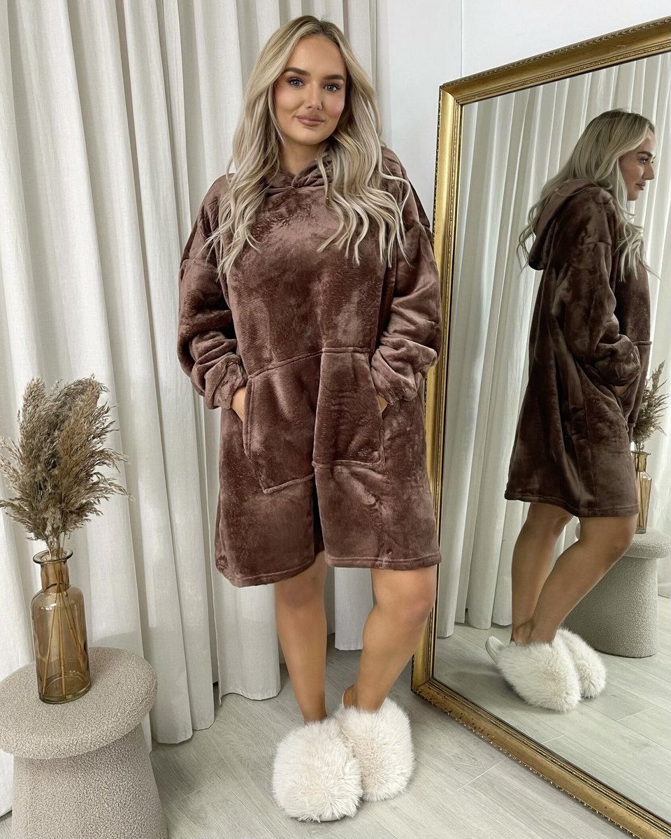Oversized Fluffy Winter Blanket Hoodie - She Wears Glory Beverly Hills