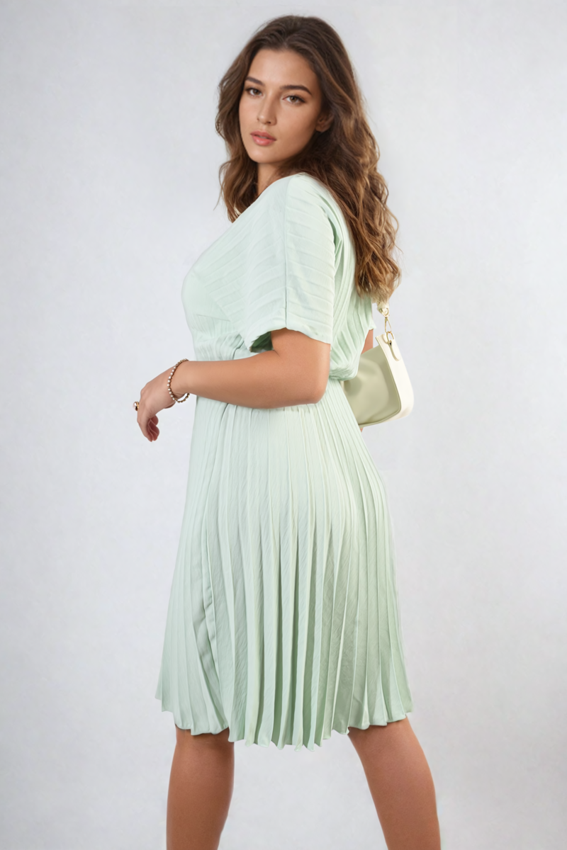 She Wears Glory™ Short Sleeve Pleated Midi Dress
