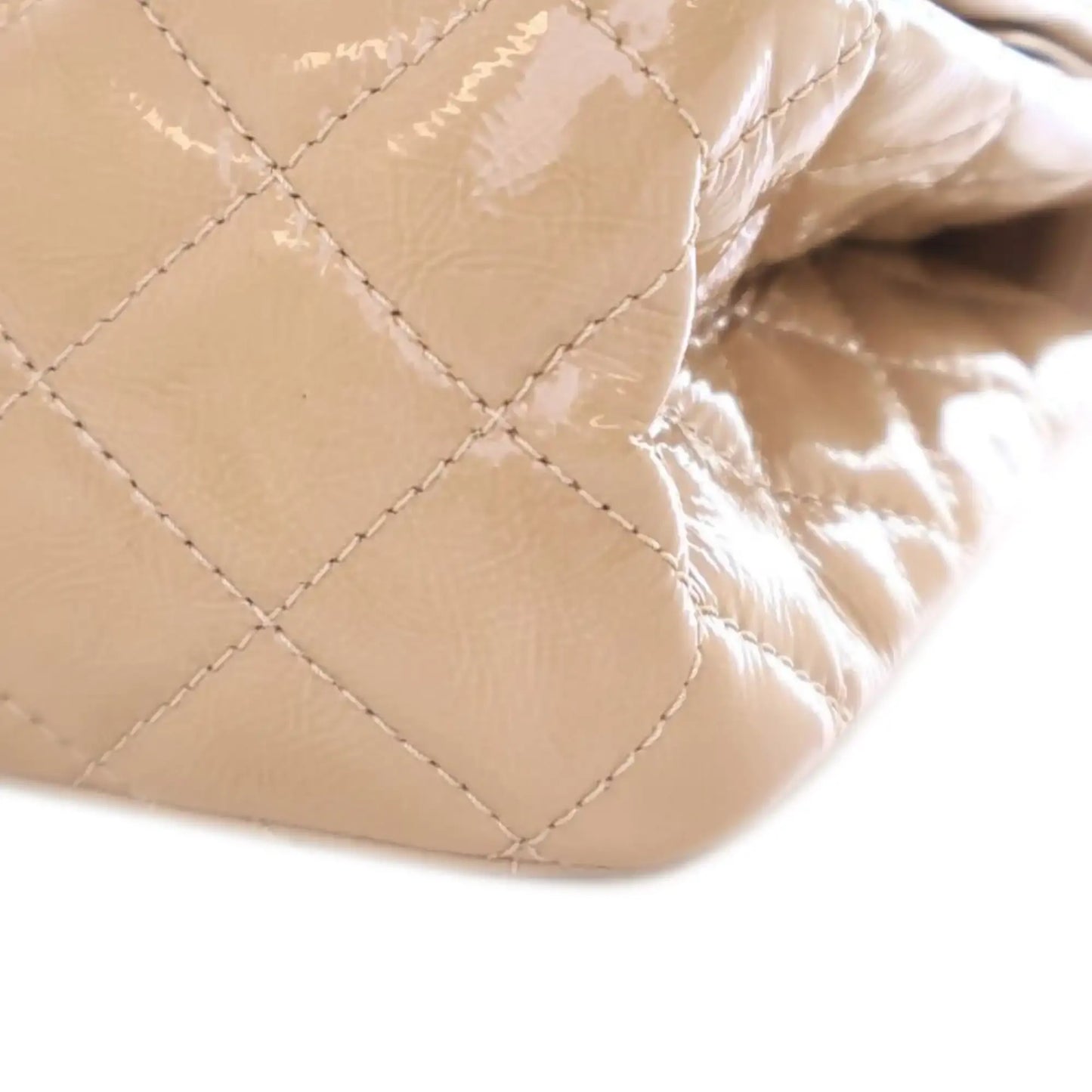 Chanel Reissue 2.55 Quilted Patent Double Flap 227