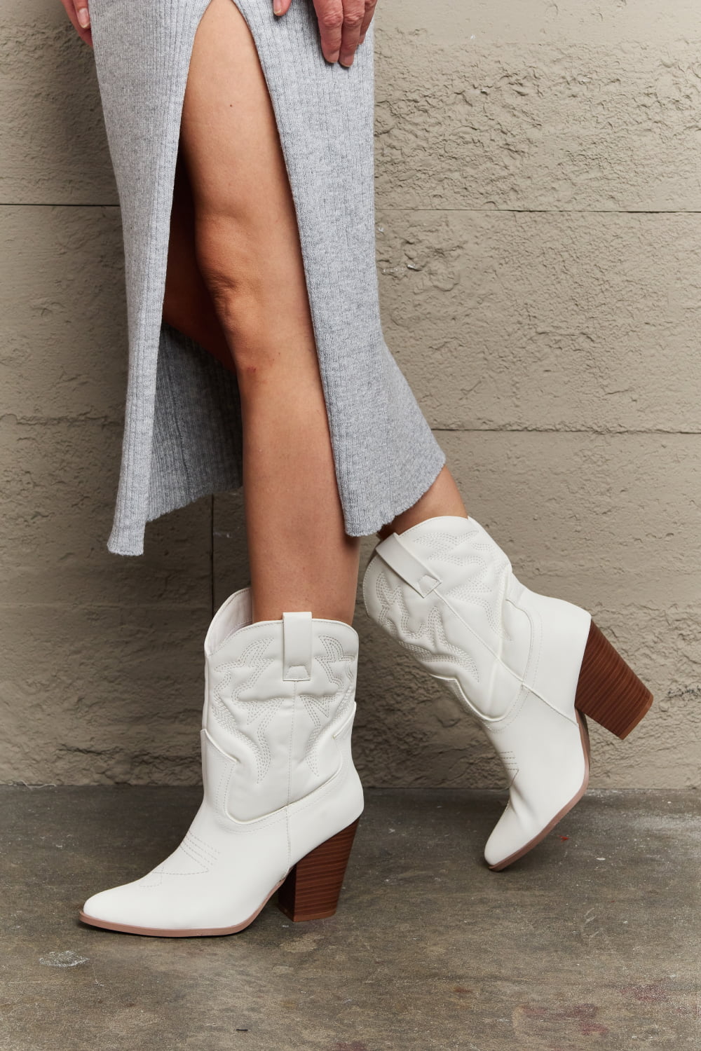 She Wears Glory™ Legend Footwear Bella Cowboy Boots - She Wears Glory Beverly Hills