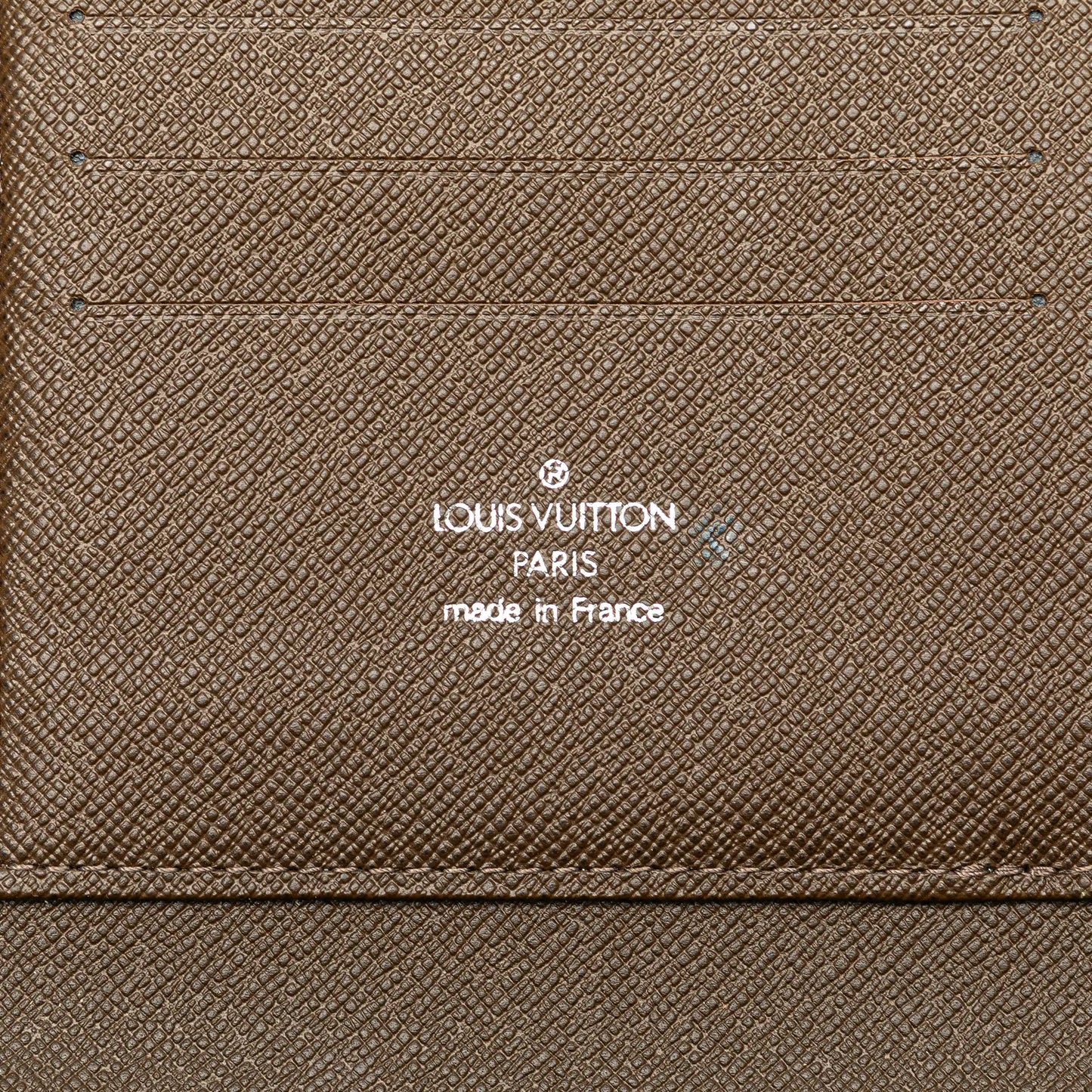 Louis Vuitton Taiga Atoll Organizer