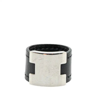 Hermès Leather and Palladium Plated Lurie Ring Previous product Leather and Palladium Plate... Next product Leather and Wood Whistle Pe...
