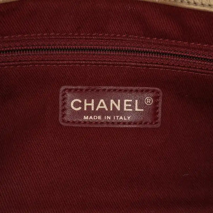 Chanel Medium Quilted Aged Calfskin Pondichery Flap