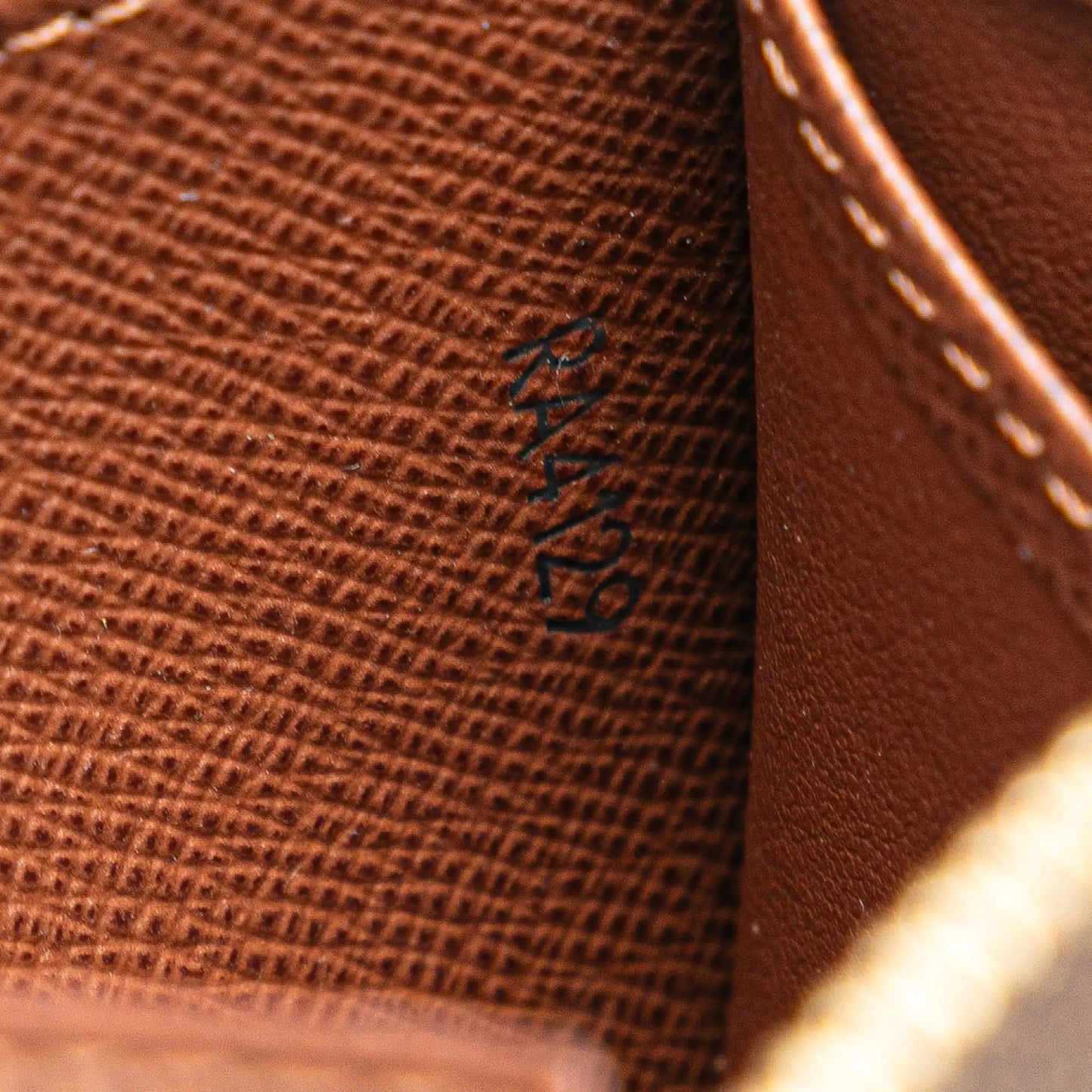 Louis Vuitton Monogram Zippy Coin Purse