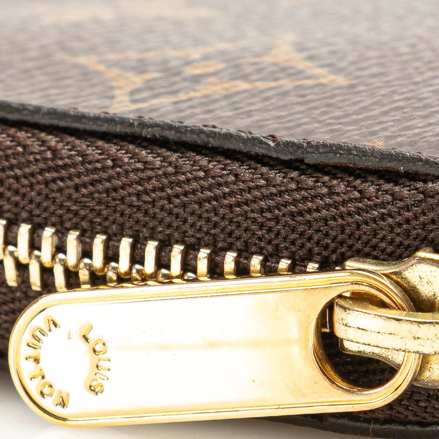 Louis Vuitton Monogram Zippy Coin Purse