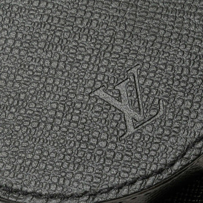 Louis Vuitton Taiga Porte Monnaie Cuvette Coin Purse