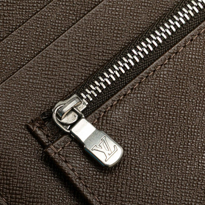 Louis Vuitton Taiga Atoll Organizer