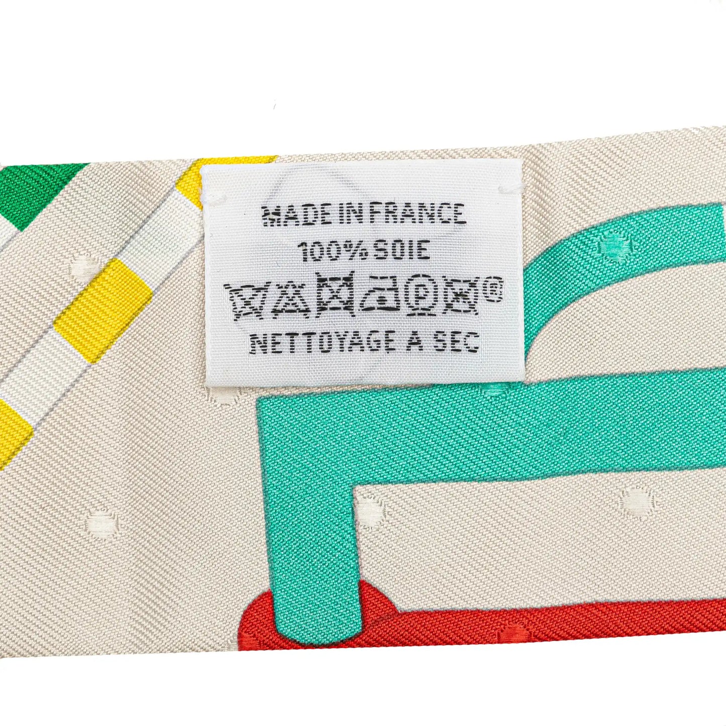 Hermès Bouclerie Moderne Plumetis Silk Twilly Scarf