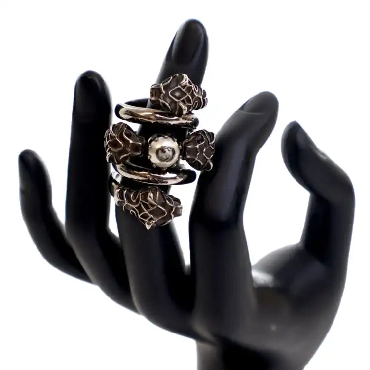 Gucci Silver Plated Faux Pearl Tiger Heads Double Wrap Ring