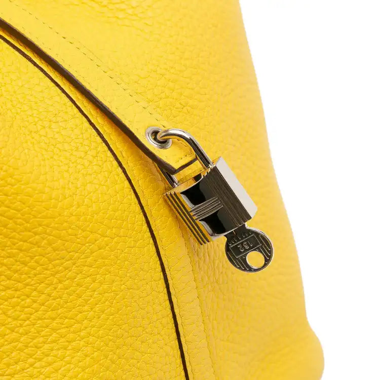 Hermès Clemence Picotin Lock 22