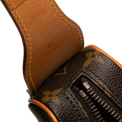 Louis Vuitton Monogram Croissant MM