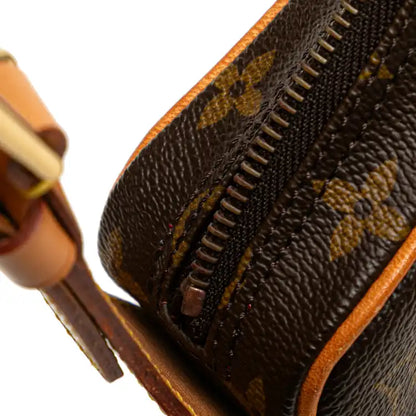 Louis Vuitton Monogram Croissant MM