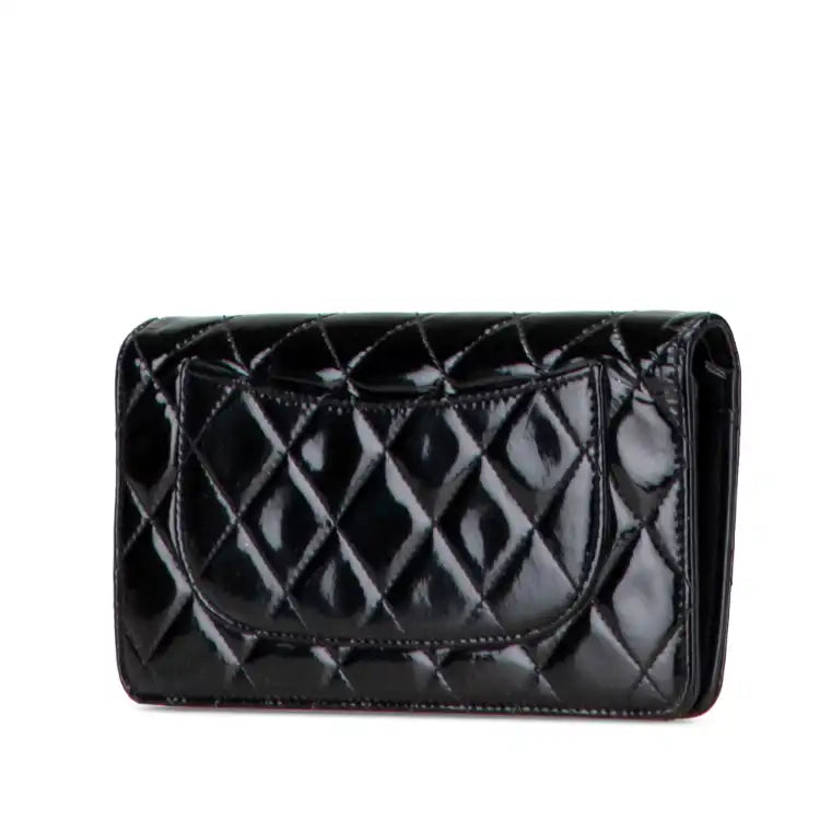 Chanel CC Quilted Patent L Yen Bifold Wallet