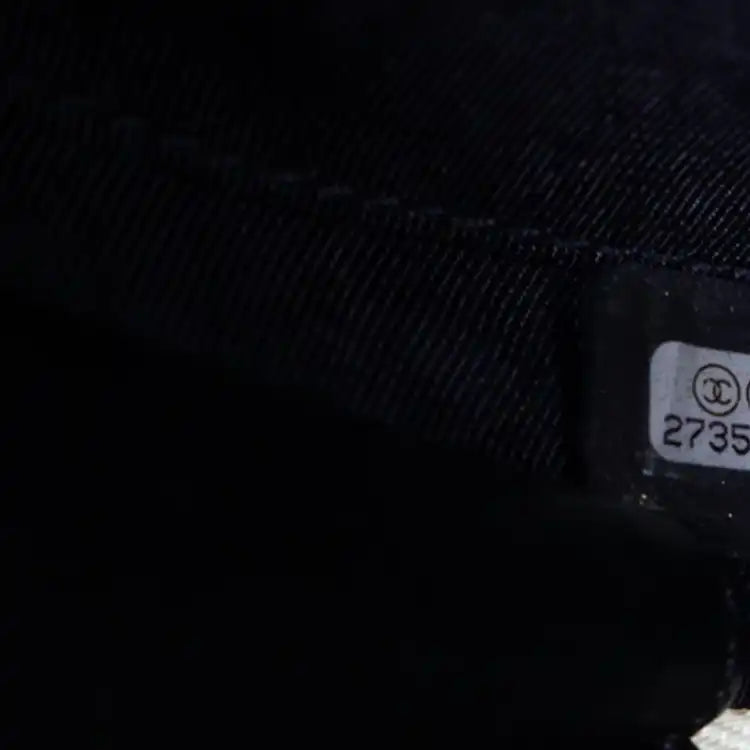 Chanel Crumpled Calfskin En Vogue Round Bag