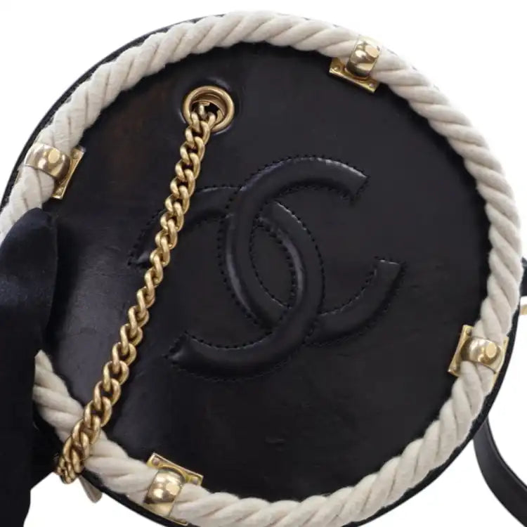 Chanel Crumpled Calfskin En Vogue Round Bag