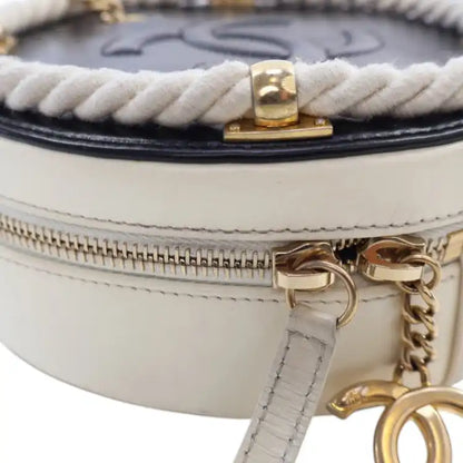 Chanel Crumpled Calfskin En Vogue Round Bag
