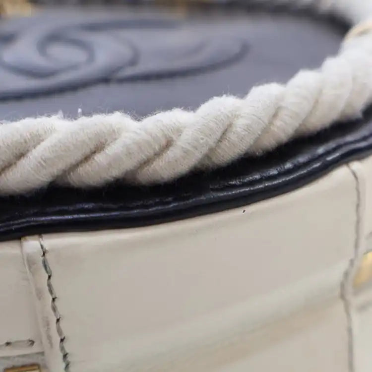 Chanel Crumpled Calfskin En Vogue Round Bag