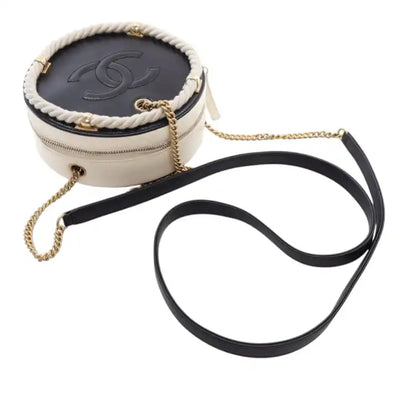 Chanel Crumpled Calfskin En Vogue Round Bag