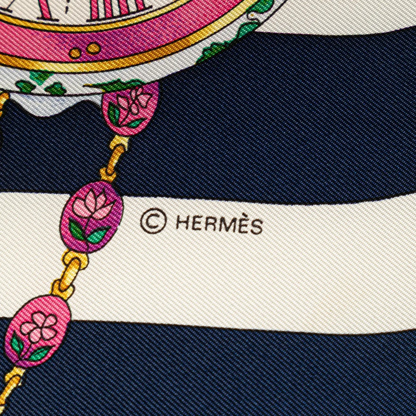 Hermès Parmi Les Fleurs Je Compte Les Heures Silk Scarf