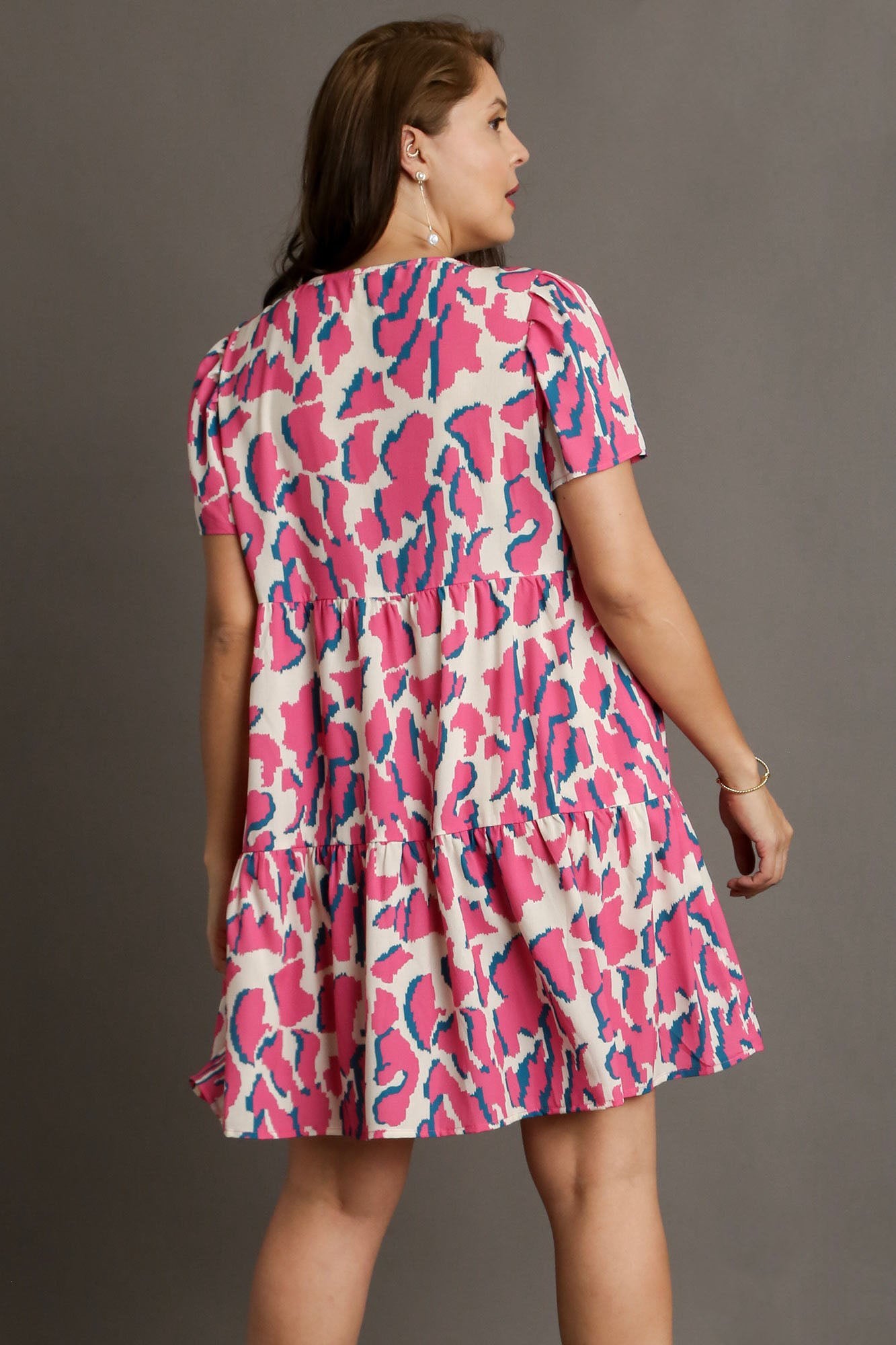 She Wears Glory™ – The Breakthrough Dress (Abstract Pleated Tiered Plus Size V-Neck Dress) - She Wears Glory Beverly Hills