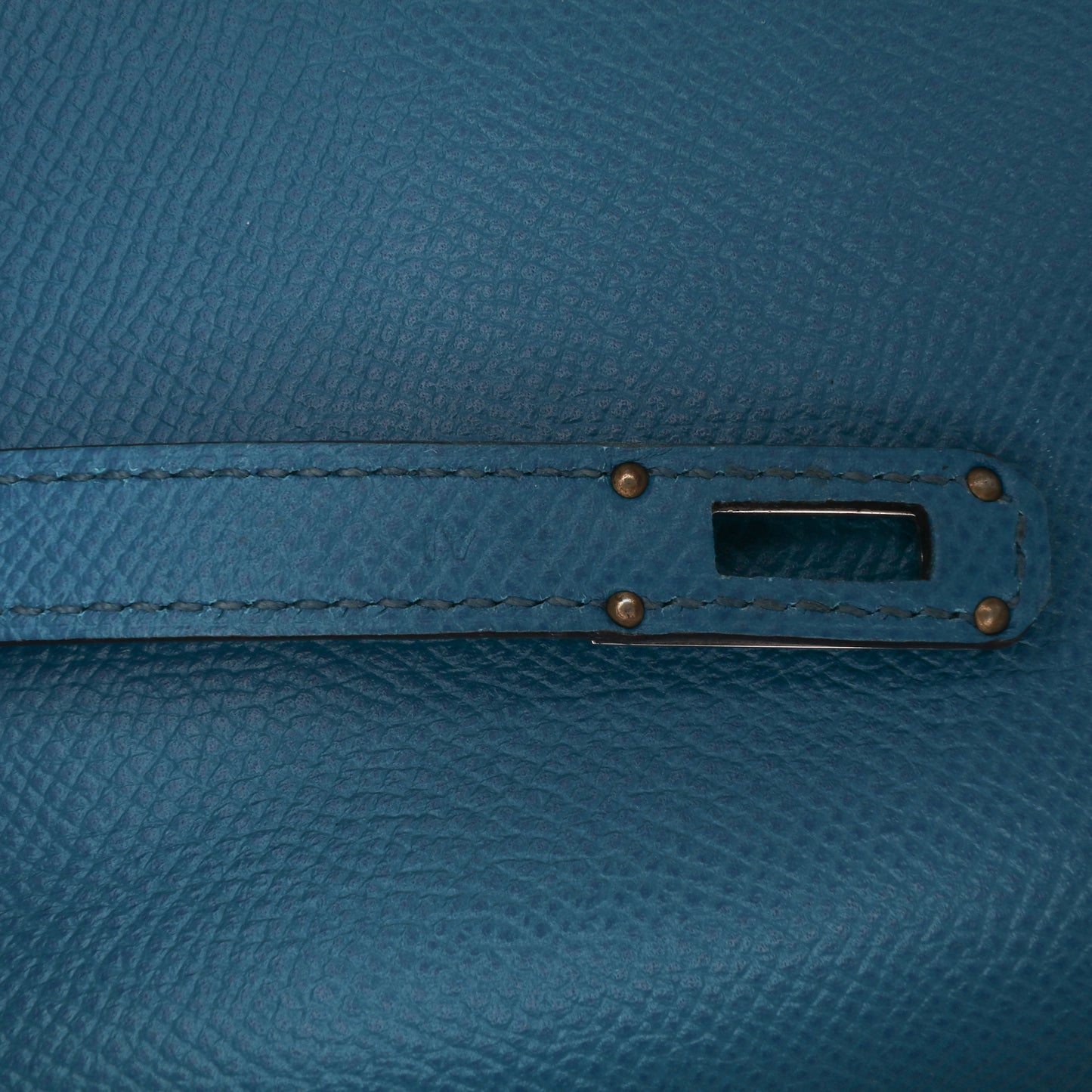 Epsom Kelly Longue Wallet