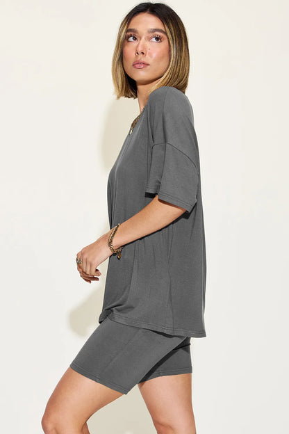 She Wears Glory™ Divine Ease Lounge Set Two-Piece Three-Quarter Sleeve Top &amp; Shorts in Soft Rayon Blend - She Wears Glory Beverly Hills