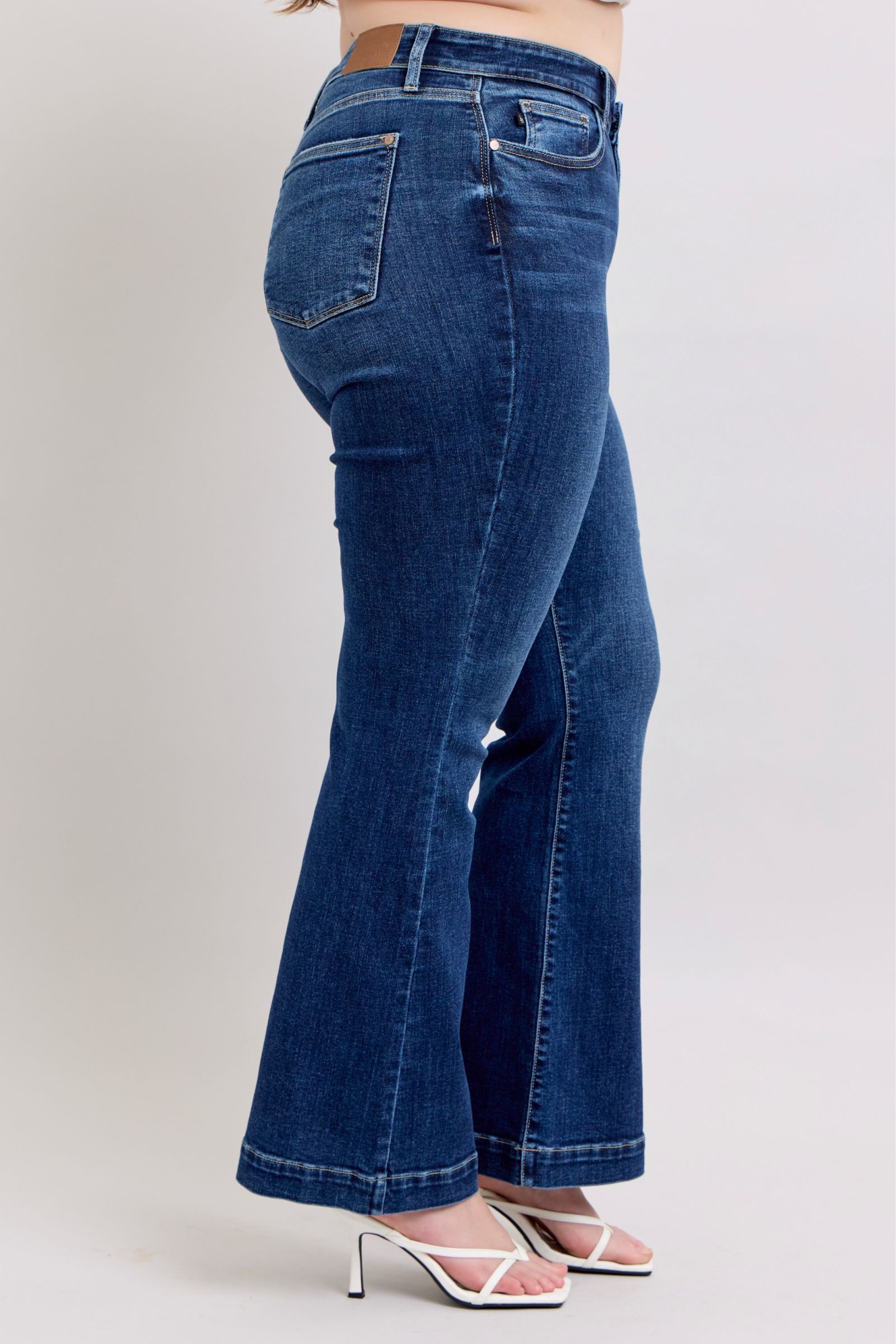 She Wears Glory™ “Covenant Confidence” High-Rise Flare Jeans with Pockets - She Wears Glory Beverly Hills