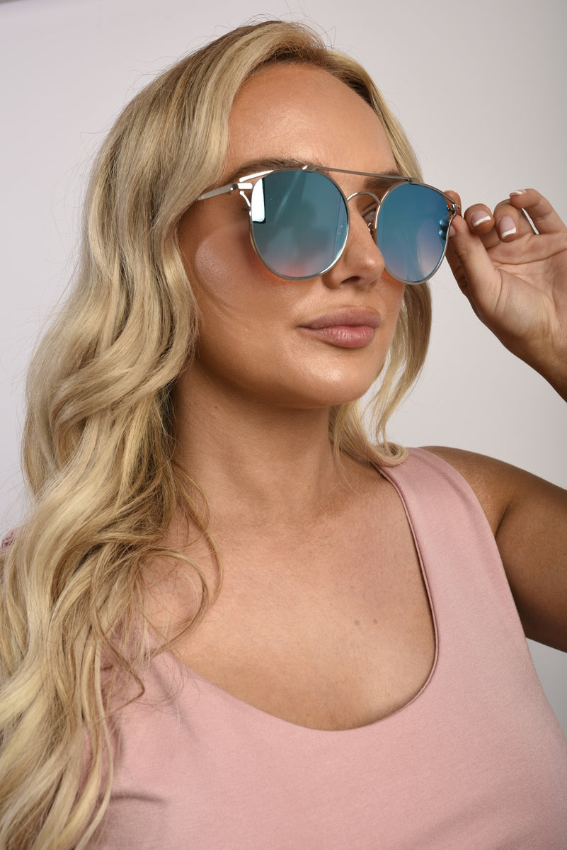 She Wears Glory™ Full Rim Round Sunglasses