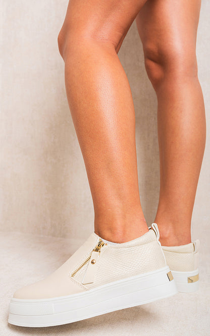 She Wears Glory™ Zipper Decor Slip On Trainers