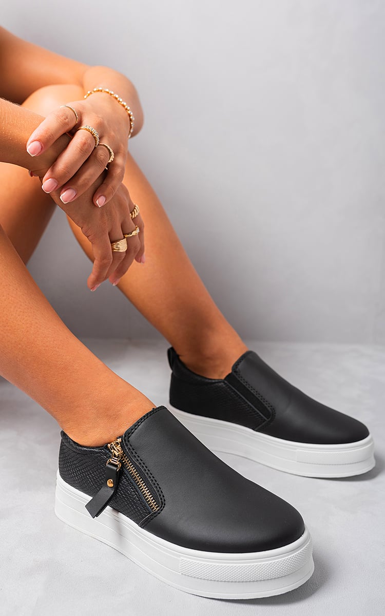 She Wears Glory™ Zipper Decor Slip On Trainers