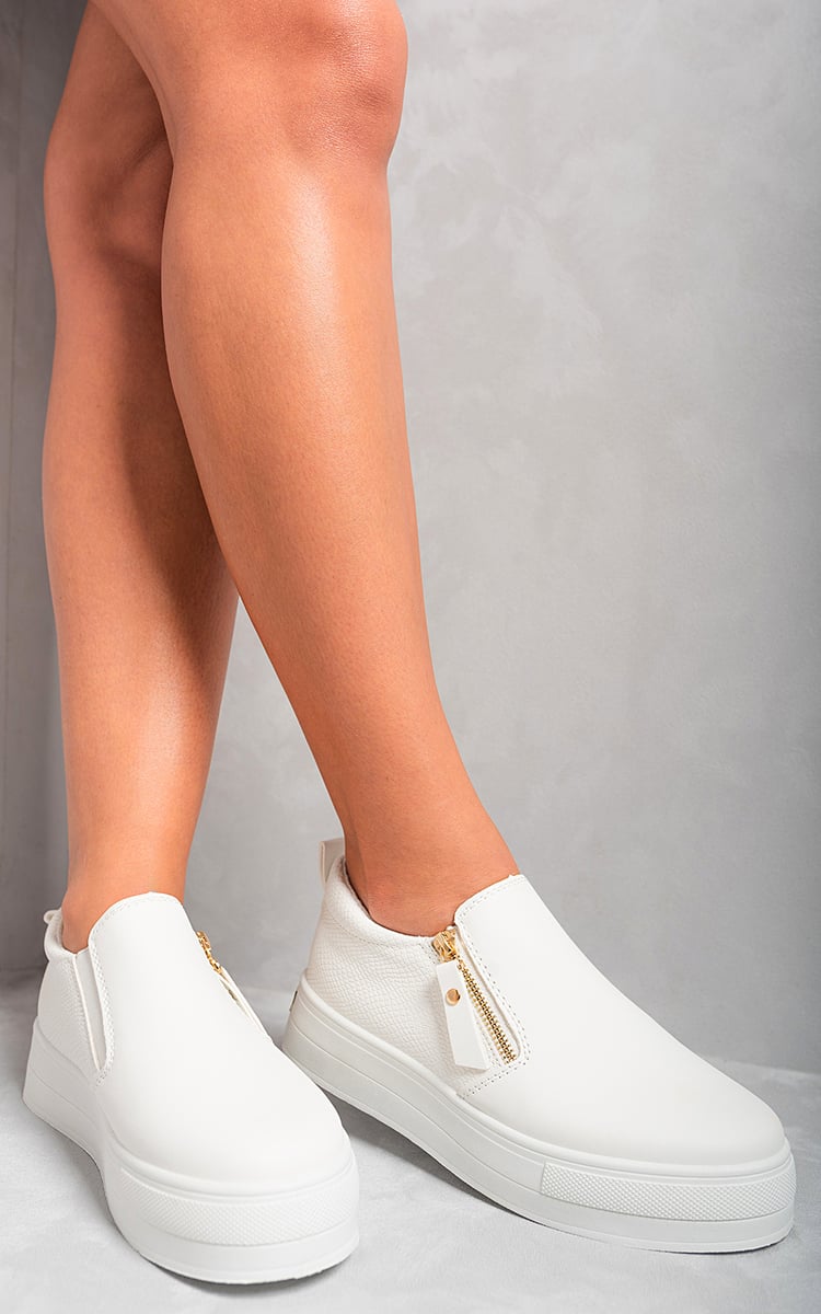 She Wears Glory™ Zipper Decor Slip On Trainers
