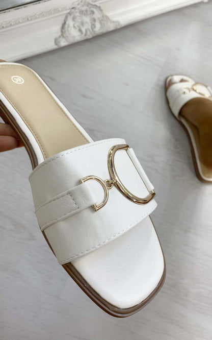 She Wears Glory™ Gold Detail Sliders