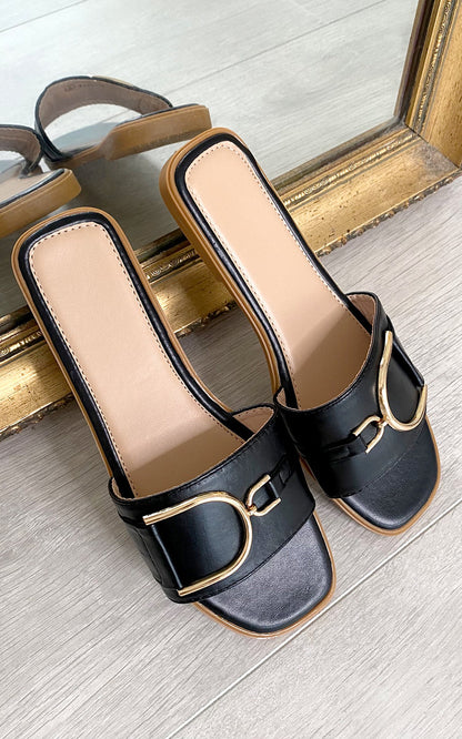 She Wears Glory™ Gold Detail Sliders