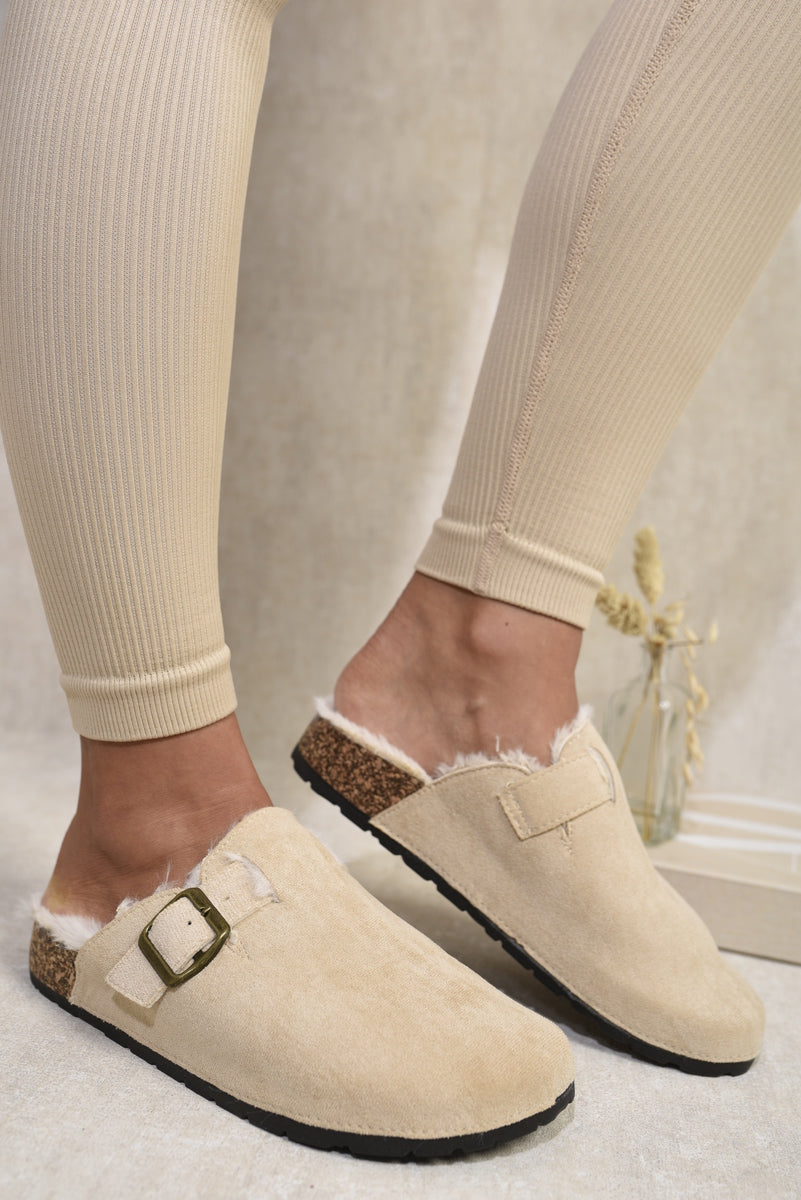 She Wears Glory™ Suede Flip-Flops Sandals With Fur