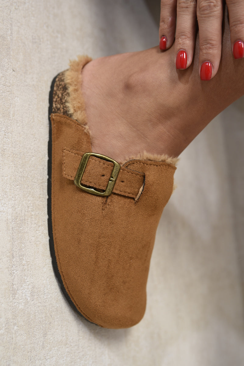 She Wears Glory™ Suede Flip-Flops Sandals With Fur