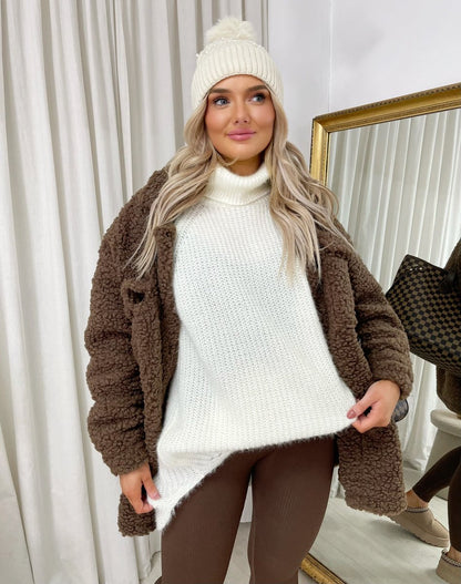 Pom Pom Knitted Winter Hat With Pearl Decor - She Wears Glory Beverly Hills