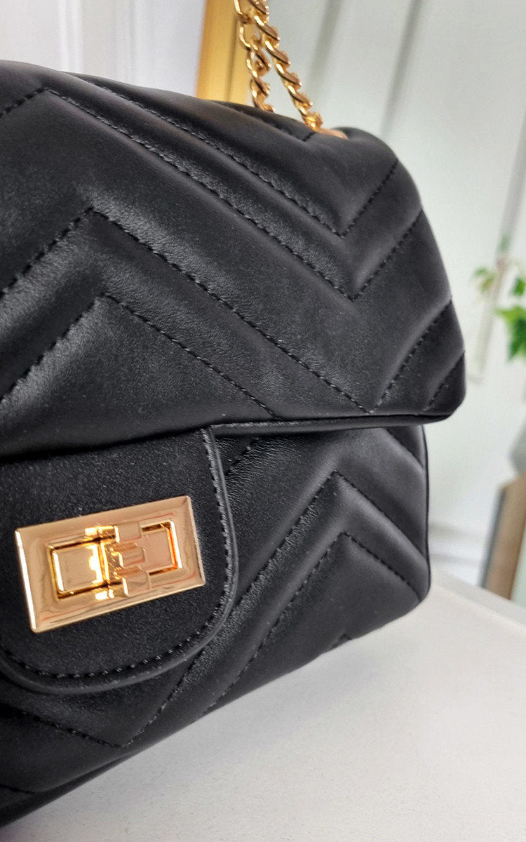 She Wears Glory™ Faux Leather Chain Strap Shoulder Bag